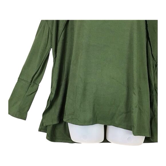 Forgotten Grace Women’s Tee Green High Low Hem Raw Edge Top Size M NWOT - Picture 3 of 10